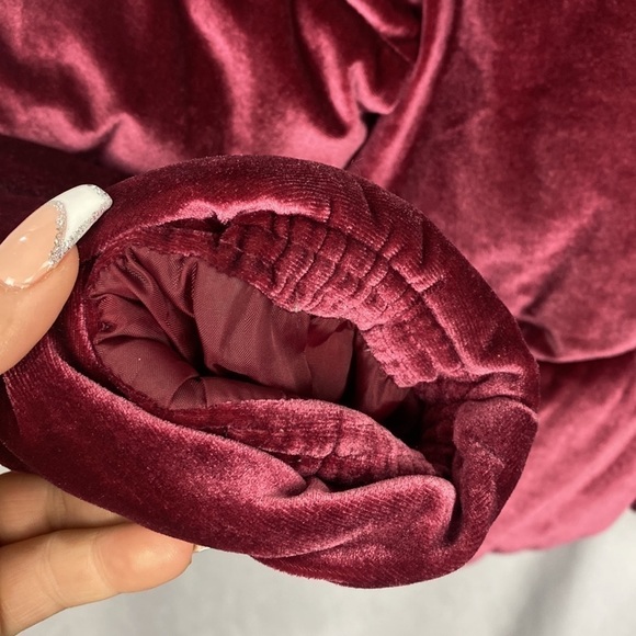Old NAVY Velvet Dark Pink Puffer Jacket L (10-12) - Picture 4 of 13